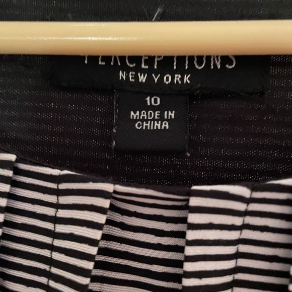 Perceptions New York dress - Picture 2 of 3